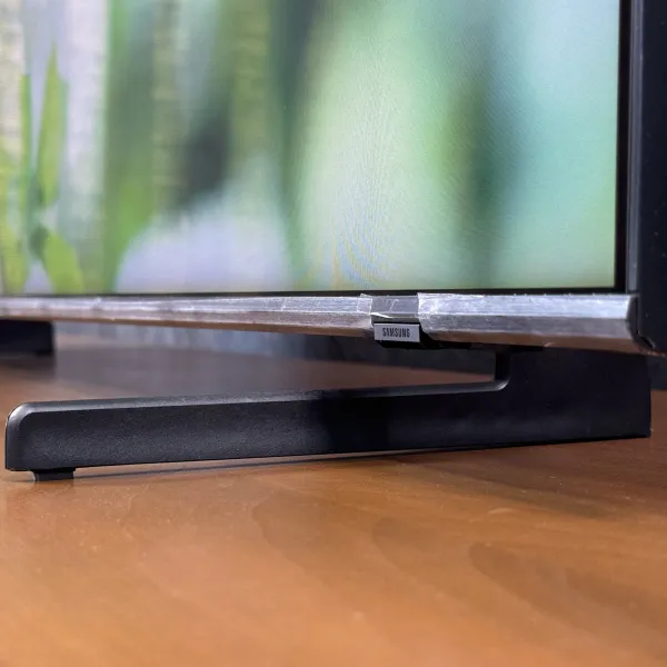 نوع پایه تلویزیون سامسونگ Q60D